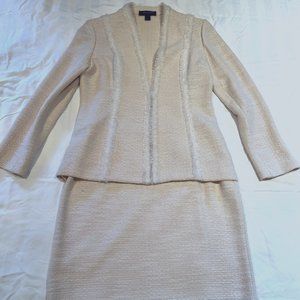 St. Johns Knits two piece winter white suit